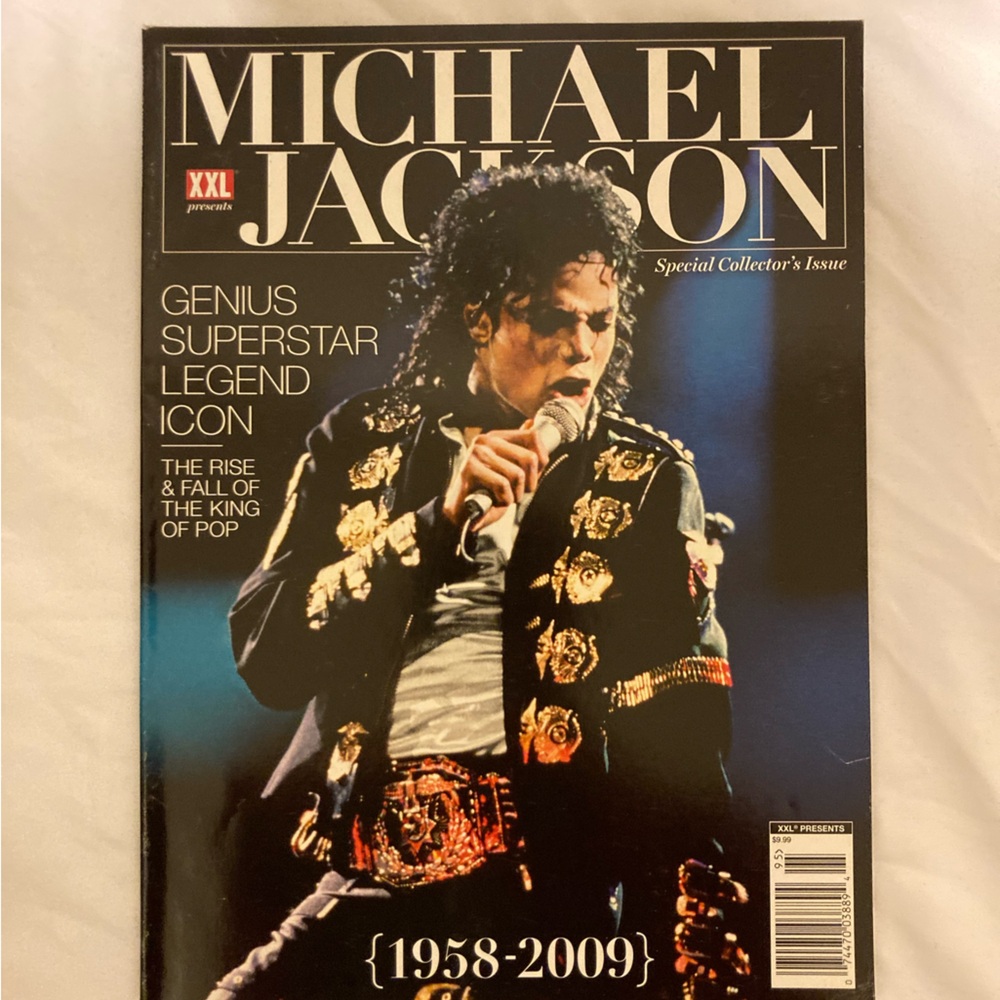 Michael Jackson Special Collector's Issue Magazine - Black & Gold Cover